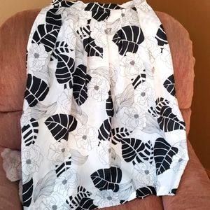 Black and white pretty skirt